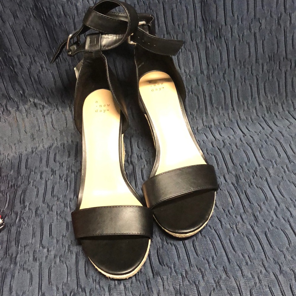 Women’s wedge
